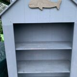 Beach cabin library