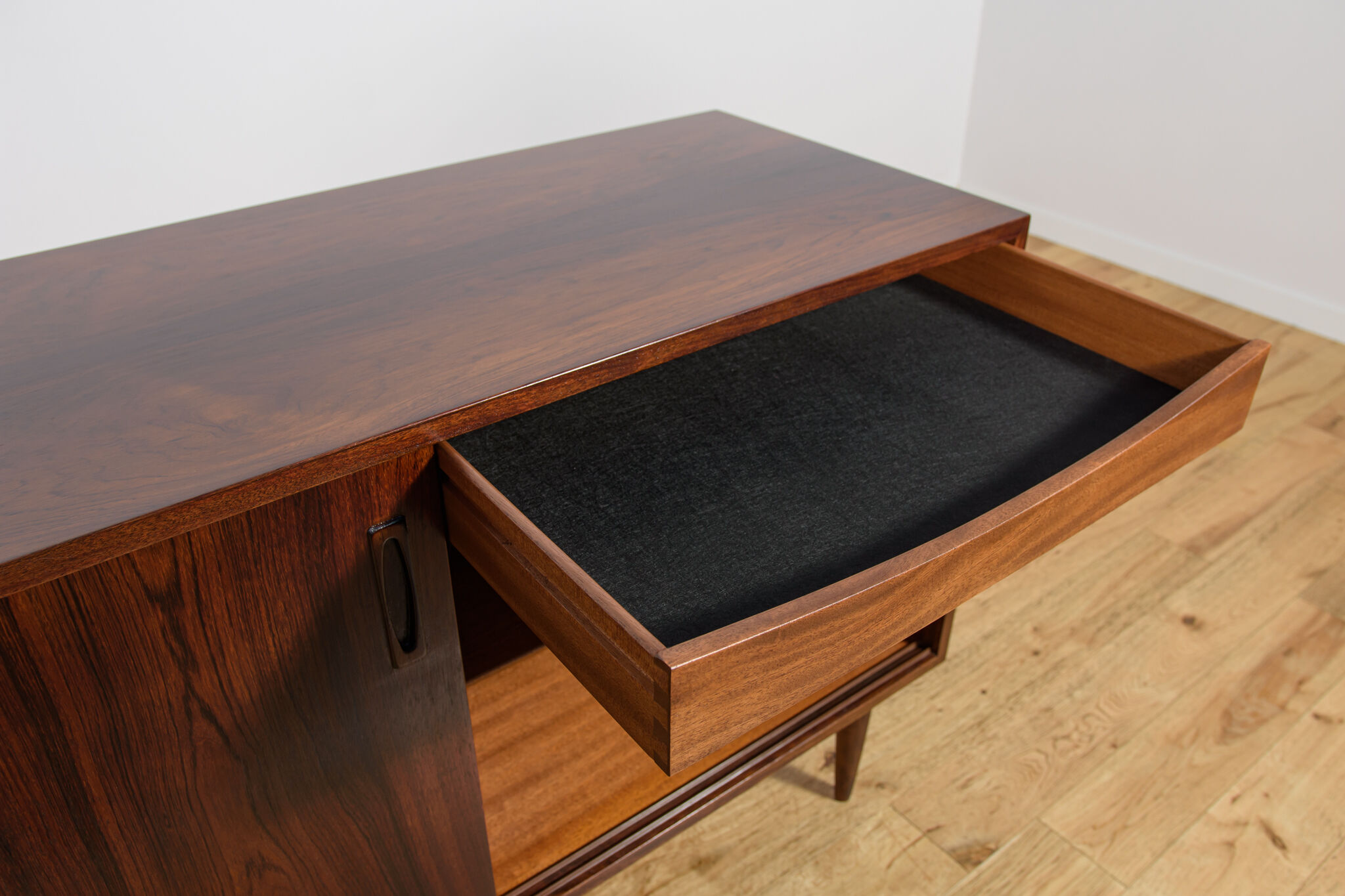 Small mid-century rosewood sideboard, Denmark, 1960s
