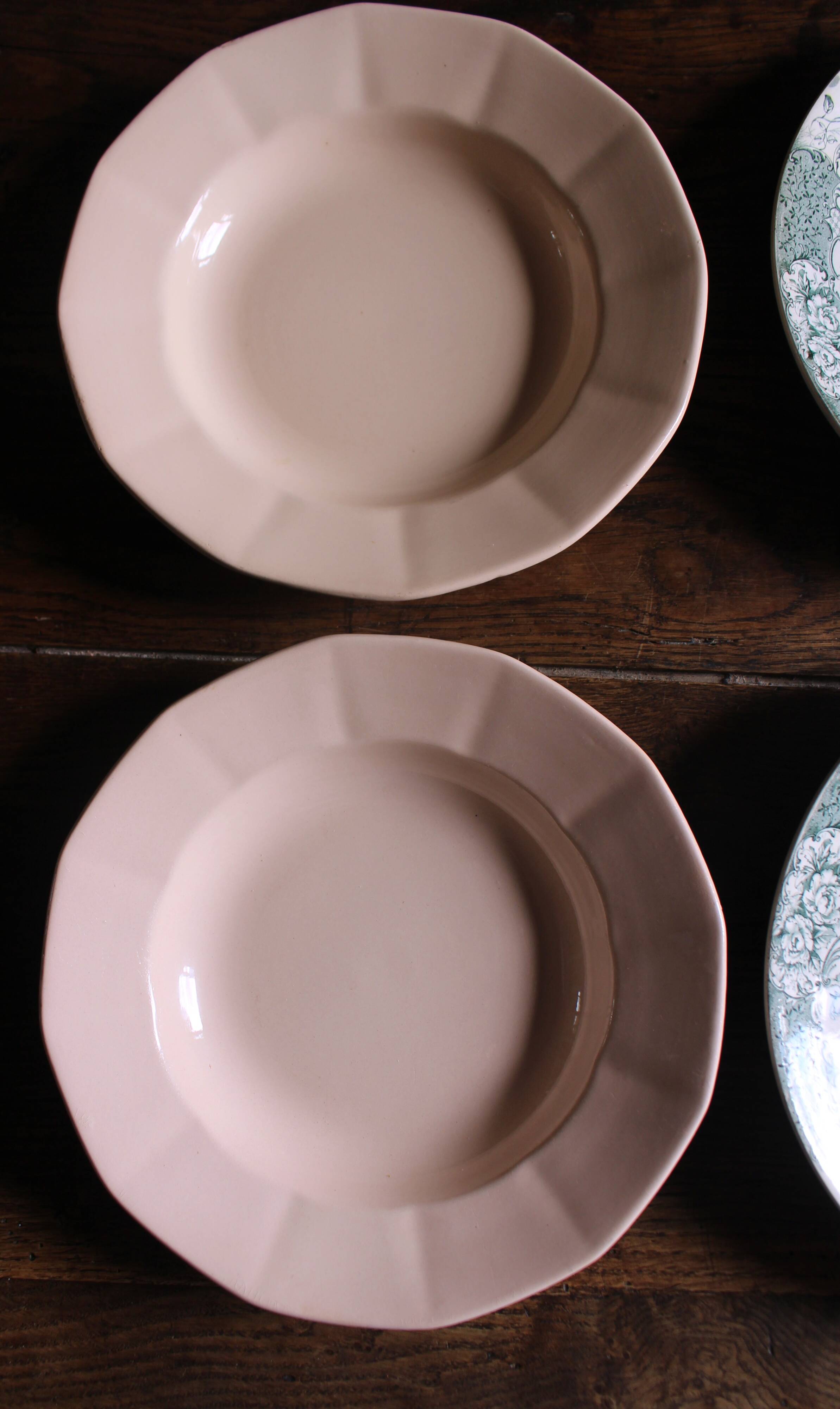 A set of 6 deep plates Fécamp Choisy le Roi Terre de Fer Rose Digoin.