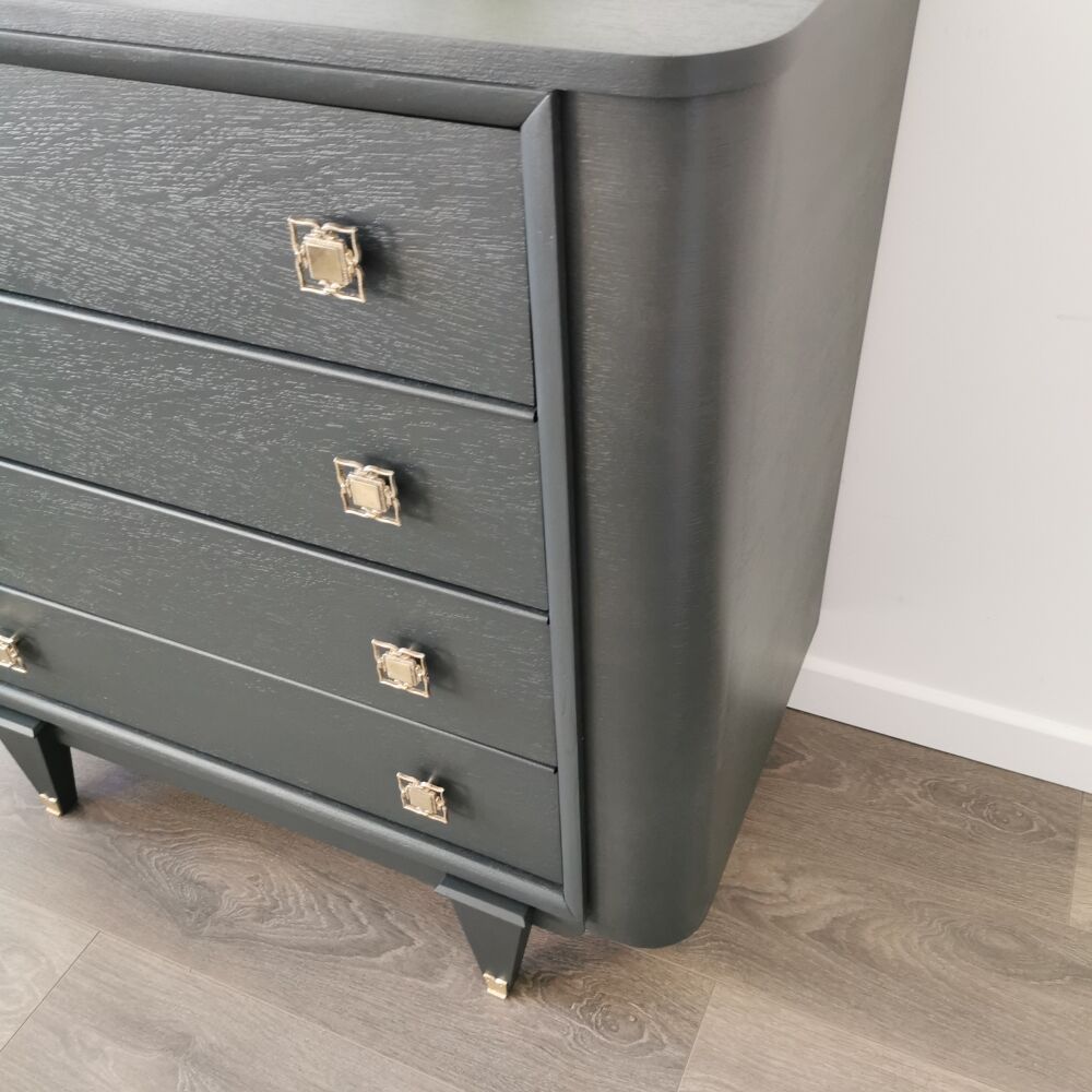 Art Deco chest of drawers