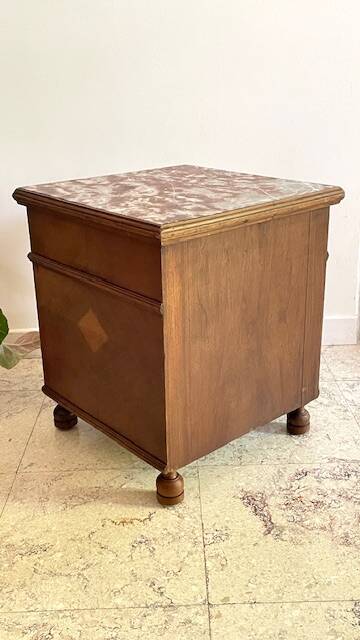 Table de chevet ancienne en bois et marbre