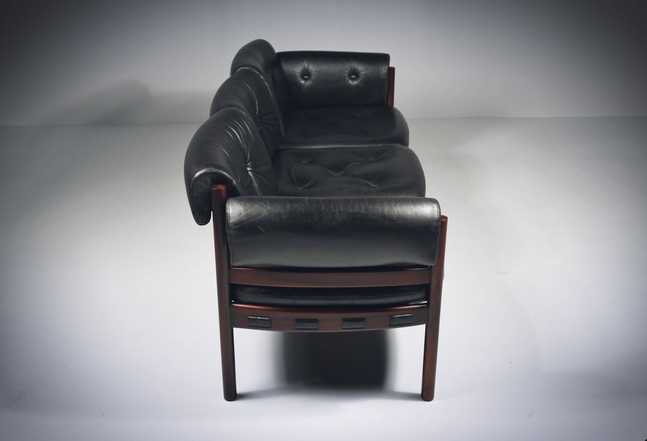 925 sofa by Arne Norell for Coja