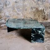 Table basse "oeil" en marbre vert émeraude, Roche Bobois, France, 1970