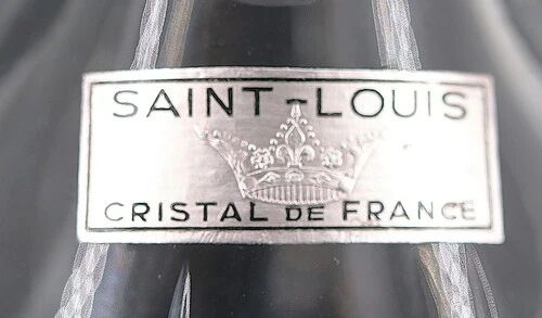 Crystal carafe Saint Louis model Cerdagne, signed, excellent condition.