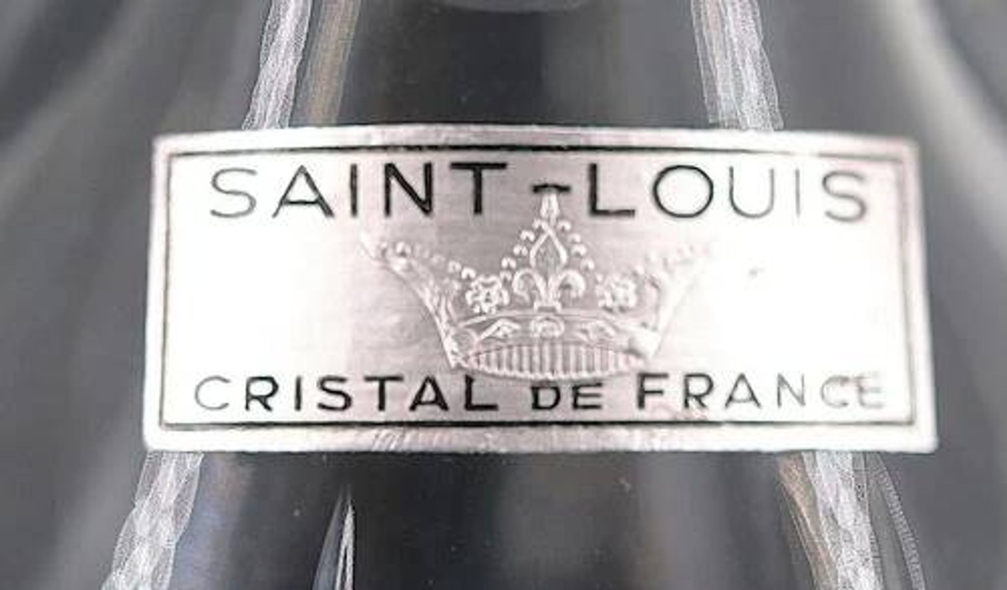 Crystal carafe Saint Louis model Cerdagne, signed, excellent condition.
