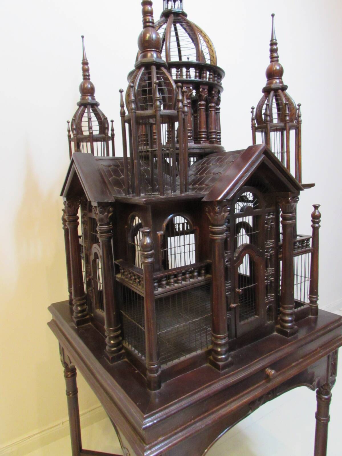 Cage à oiseaux par Maitland Smith