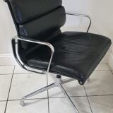 Fauteuil en cuir Softpad design Eames pour Herman Miller, années 70