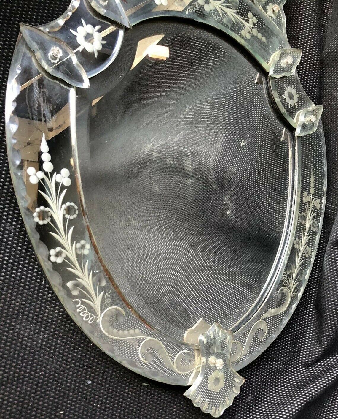 Venetian mirror period 1950 art deco 73.5 x 46 cm