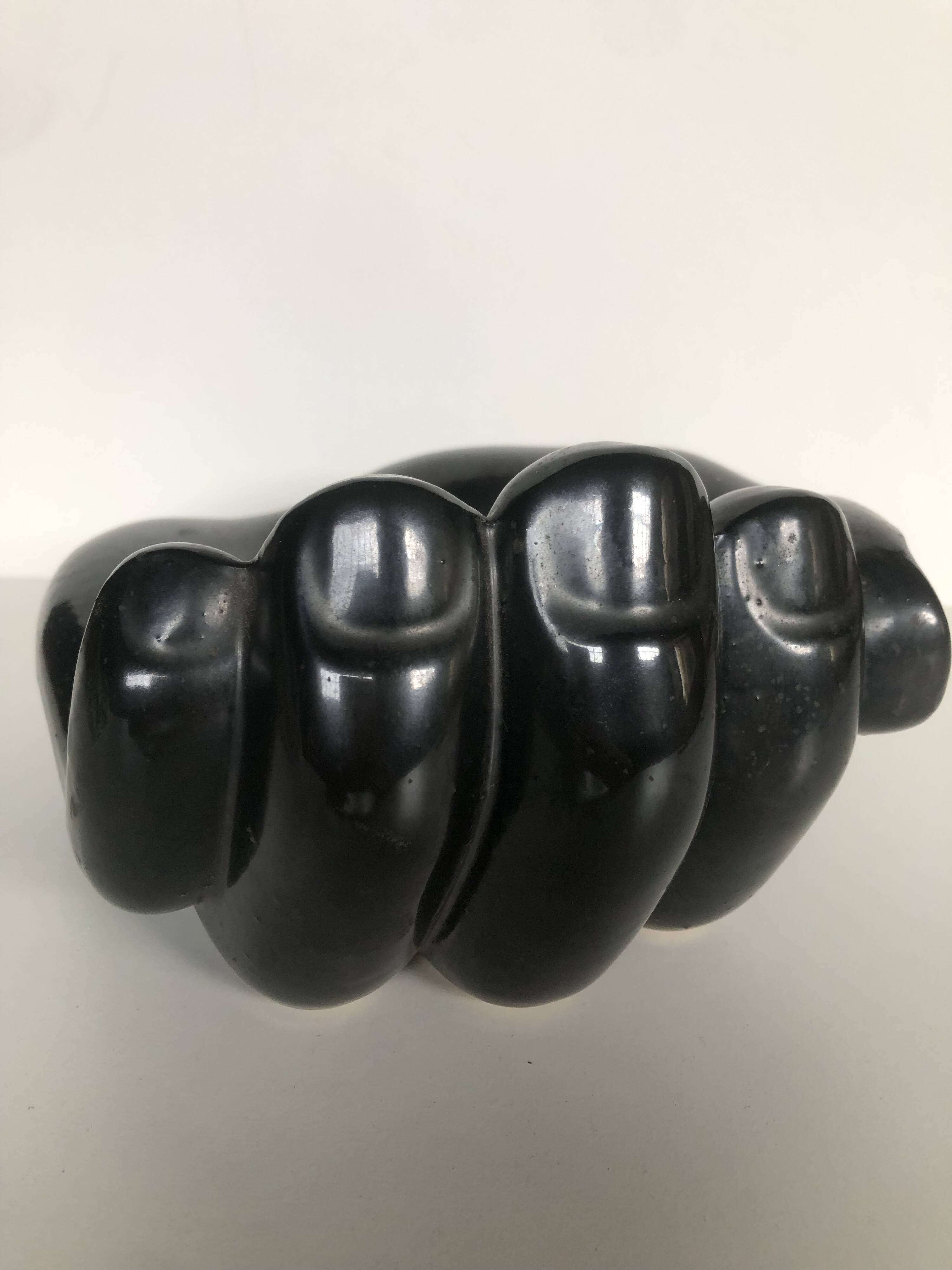 Ceramic pocket emptier