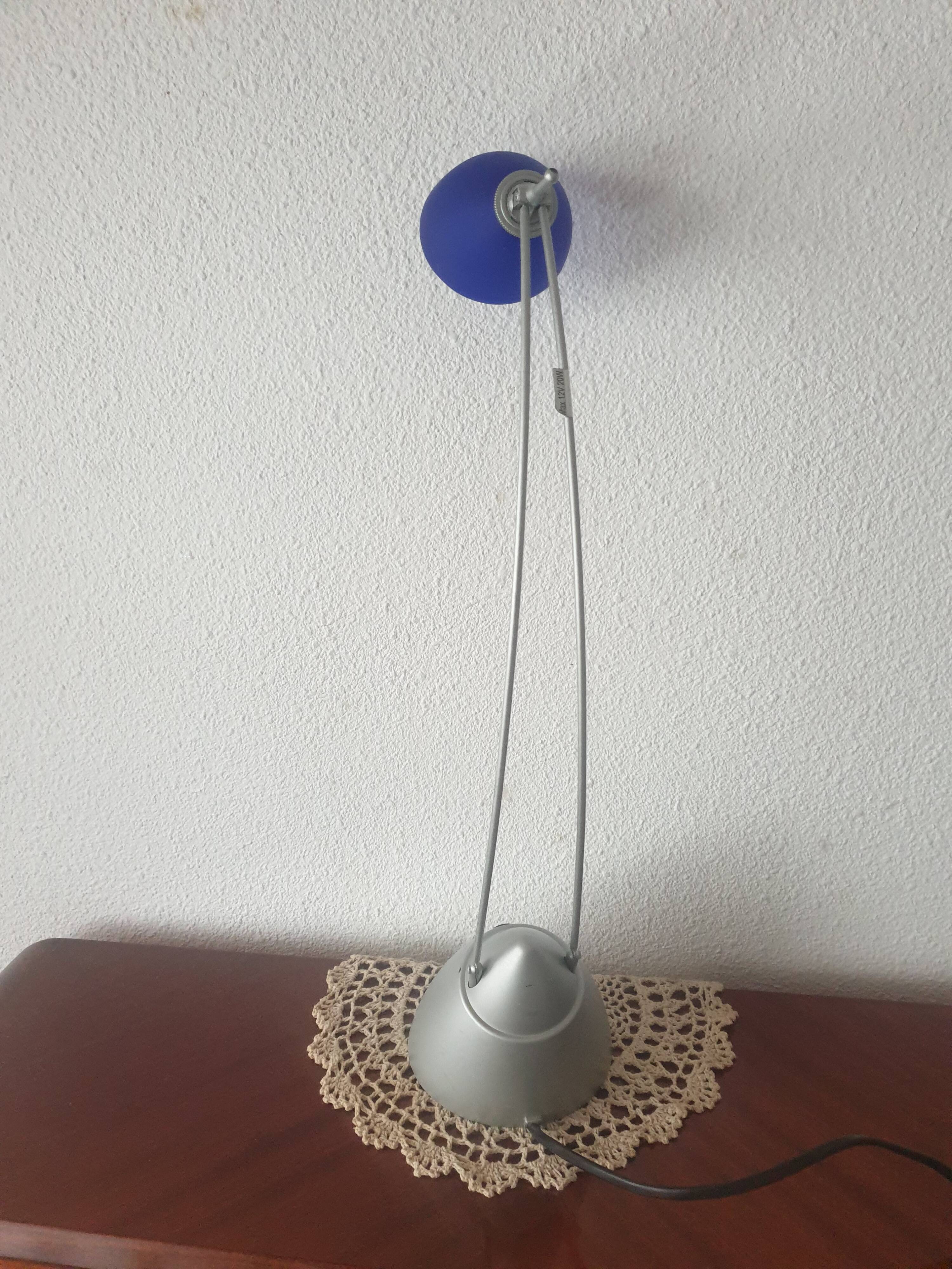 Corolla articulated reading light in blue glass