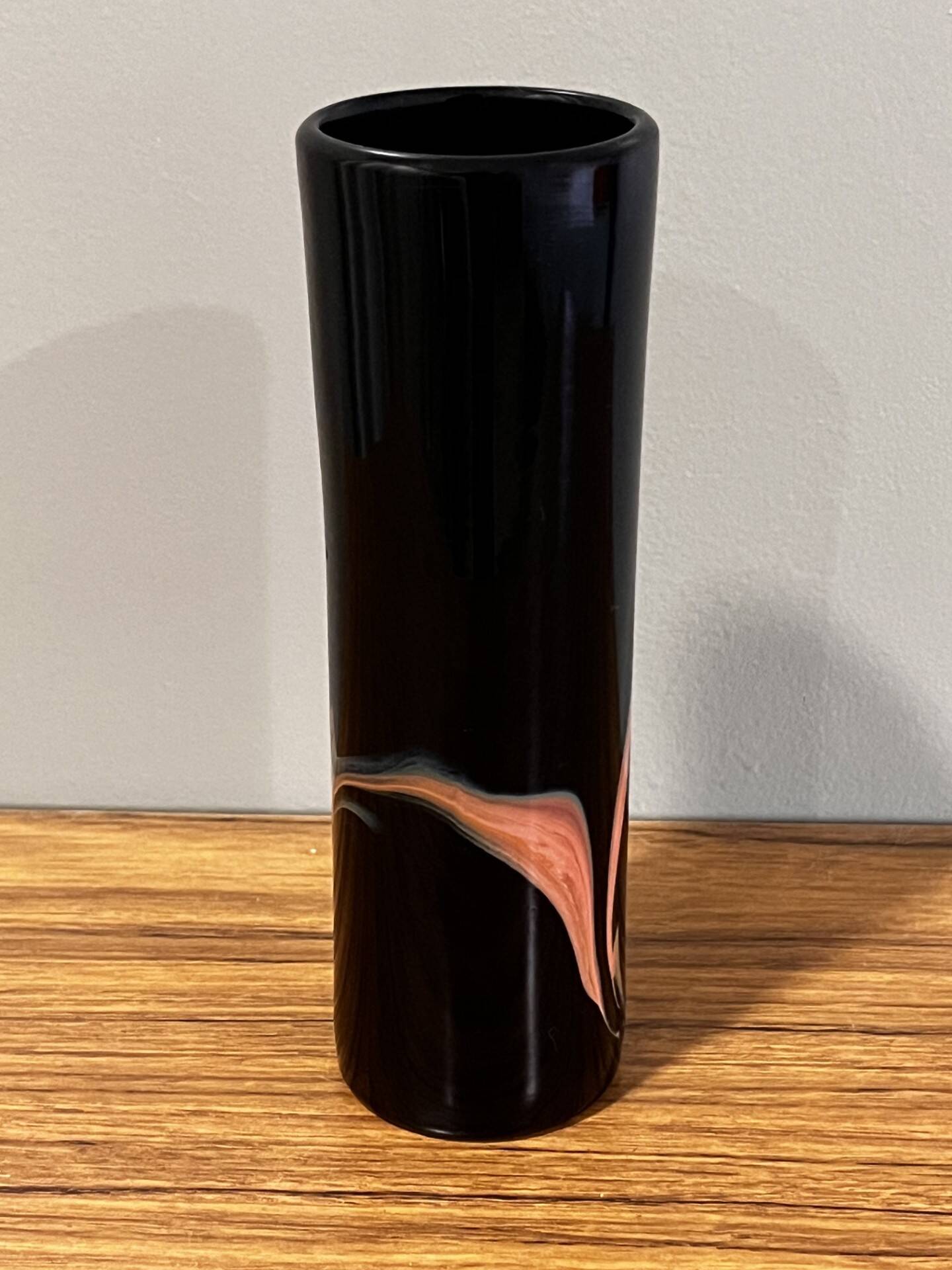 Roller vase glassware from Maure Vieil