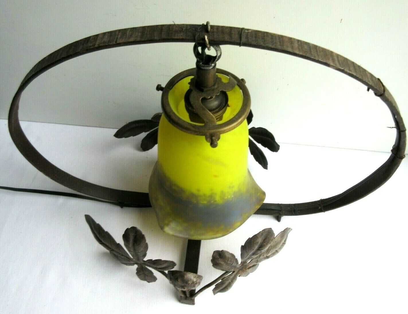 Art Nouveau table lamp, chestnut deco, tulip glass paste Muller Degué