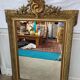 Miroir doré mouluré classique, années 50