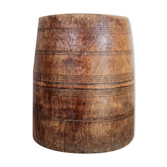 Pot ancien en bois