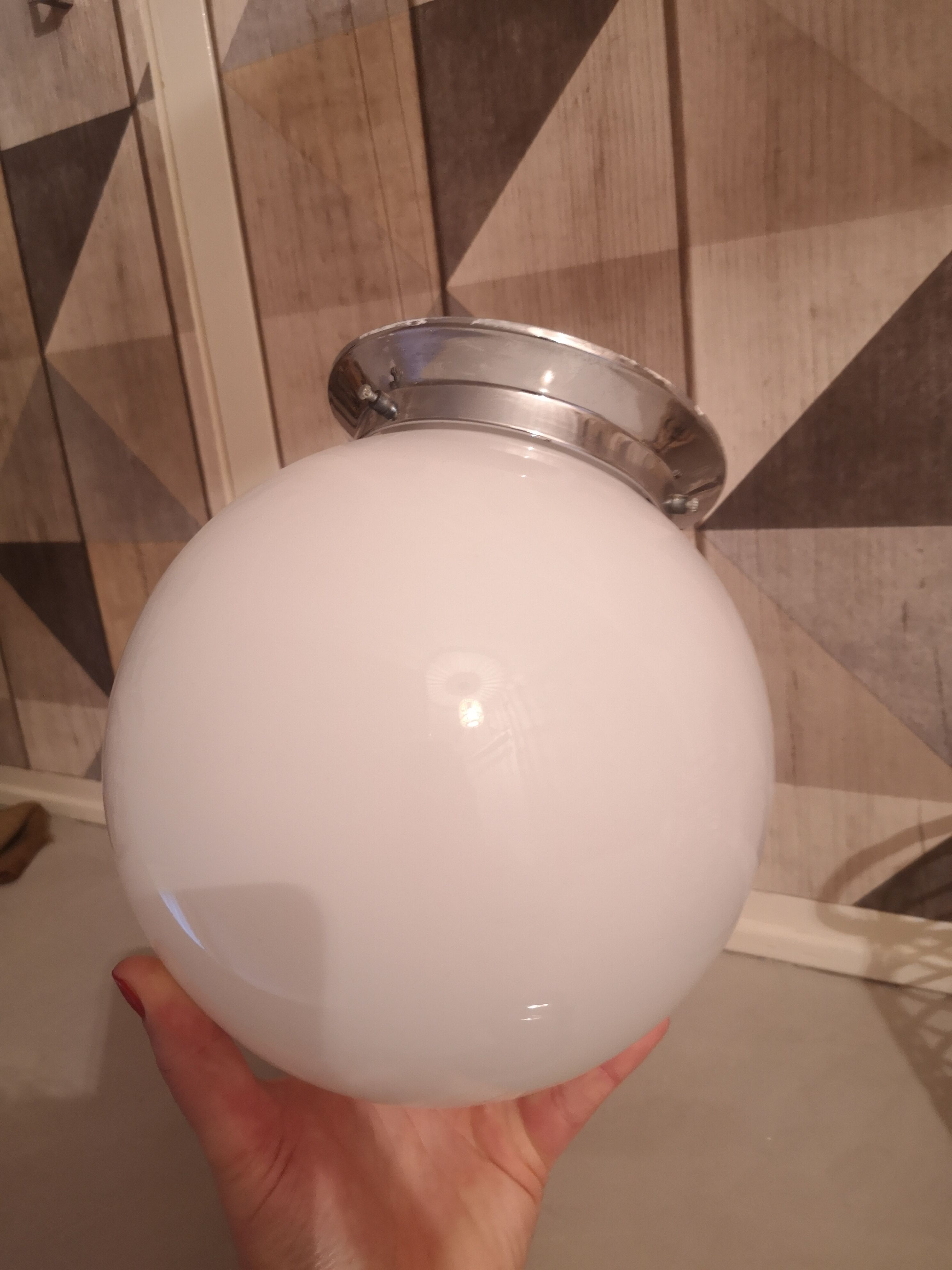 Plafonnier globe