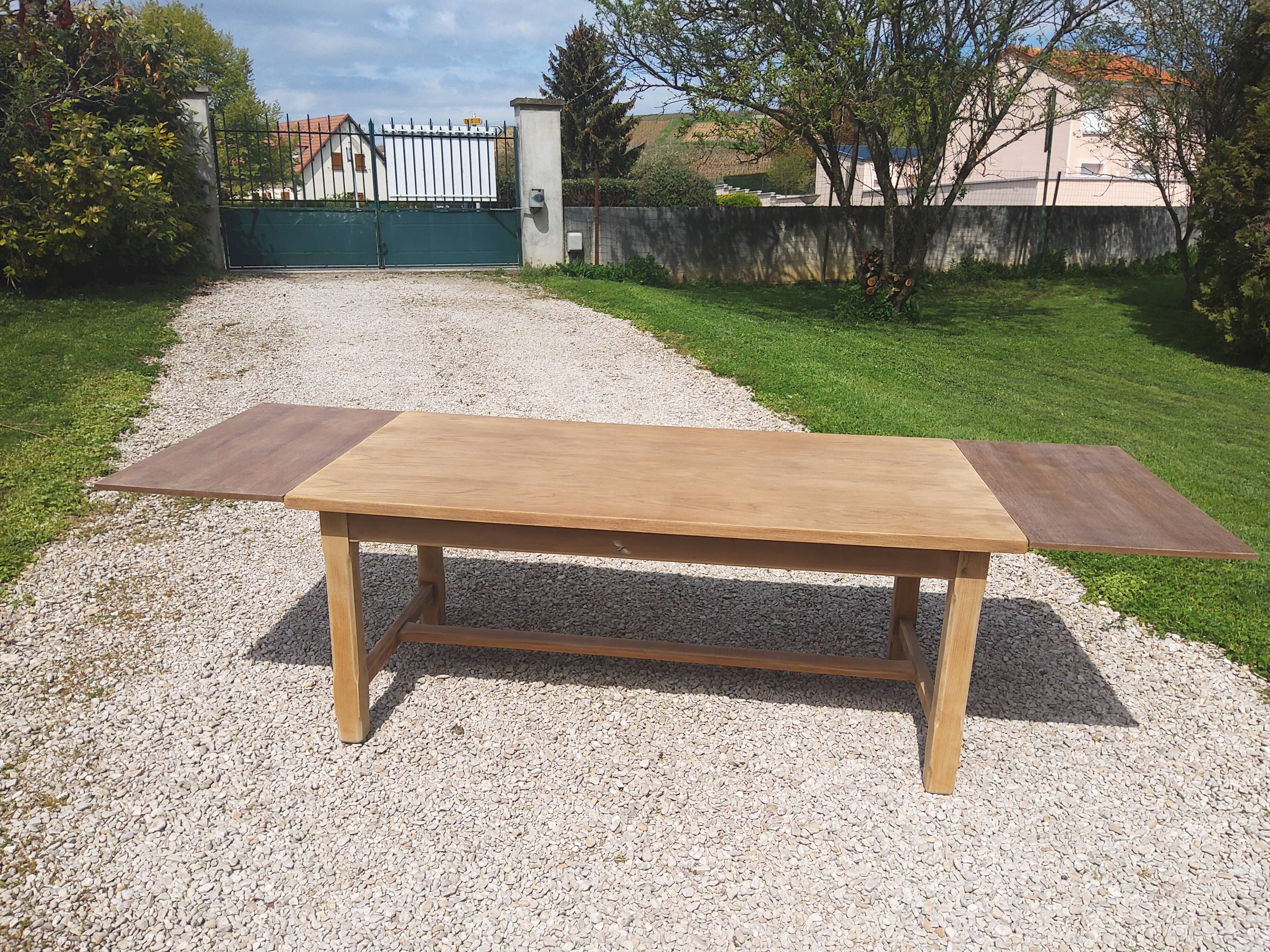 Farmhouse table