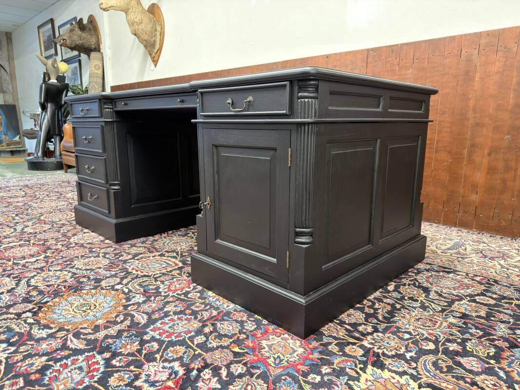 Classic English Black Chesterfield Desk