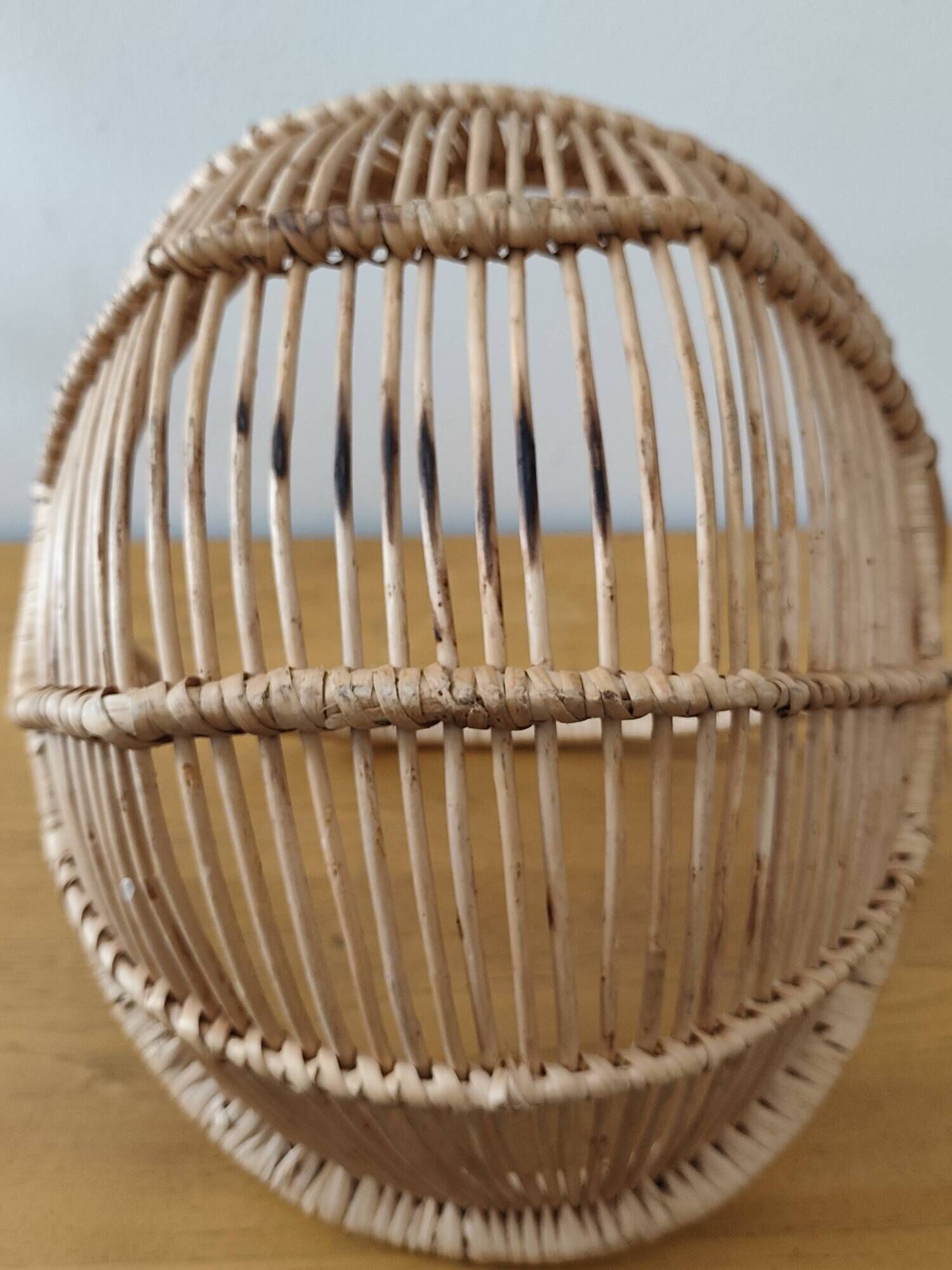 Woven wicker basket