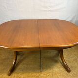 Mid Century Retro Teak Oval Danish Extending Dining Table (Circa 1960–1970)
