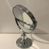 Magnificent retro mirror with magnifying effect
