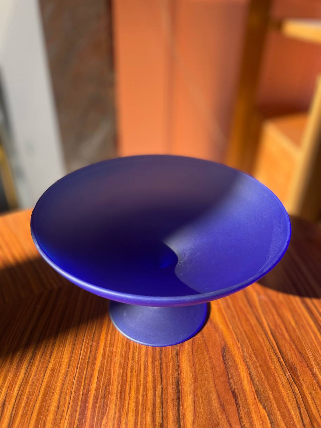 Frosted glass bowl