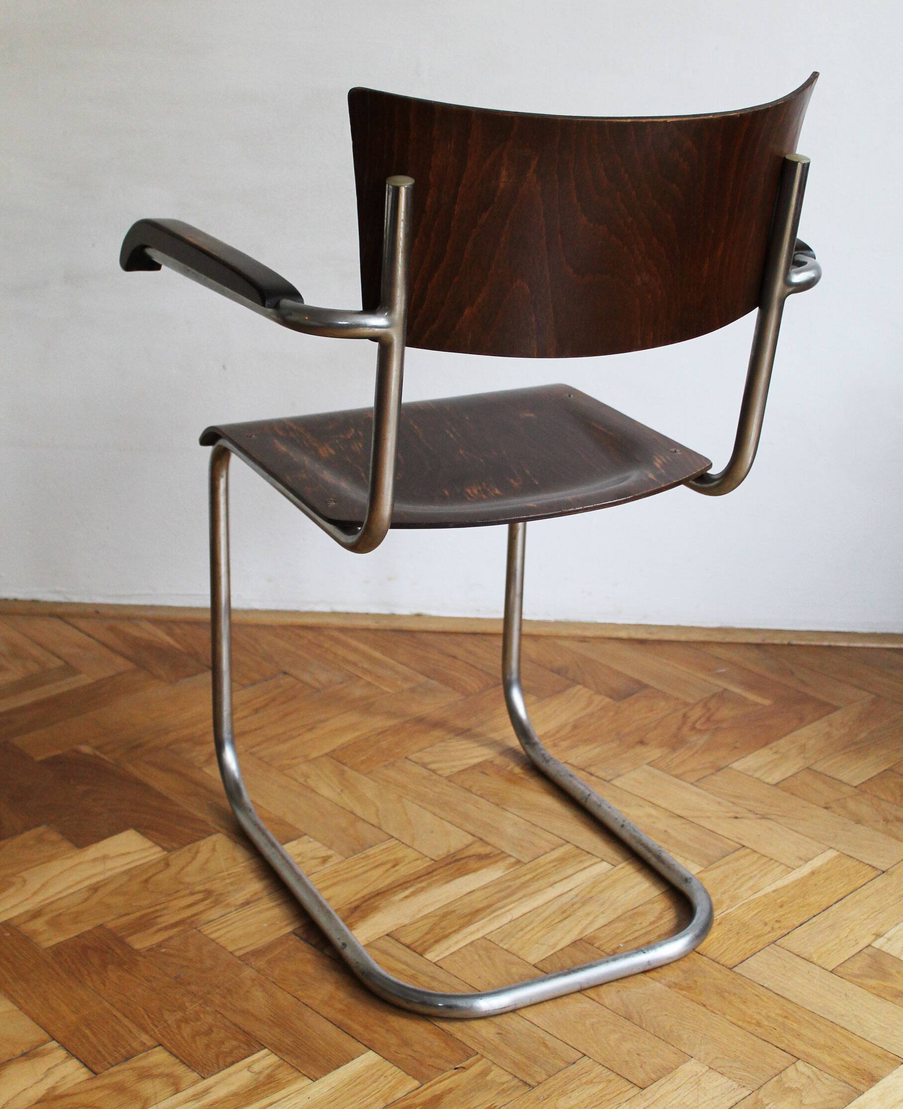 Modernist Cantilever Chair