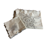 Embroidered antique tablecloth + 12 matching towels