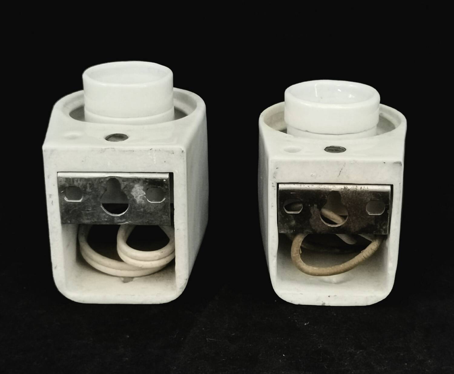 2 Bauhaus wall lights by Wilhelem Wagenfeld for Lindner 1950