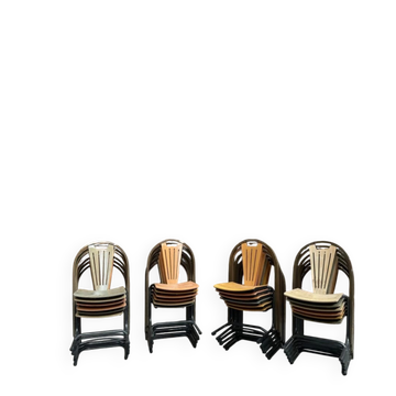 Suite de 18 chaises Baumann 80’s