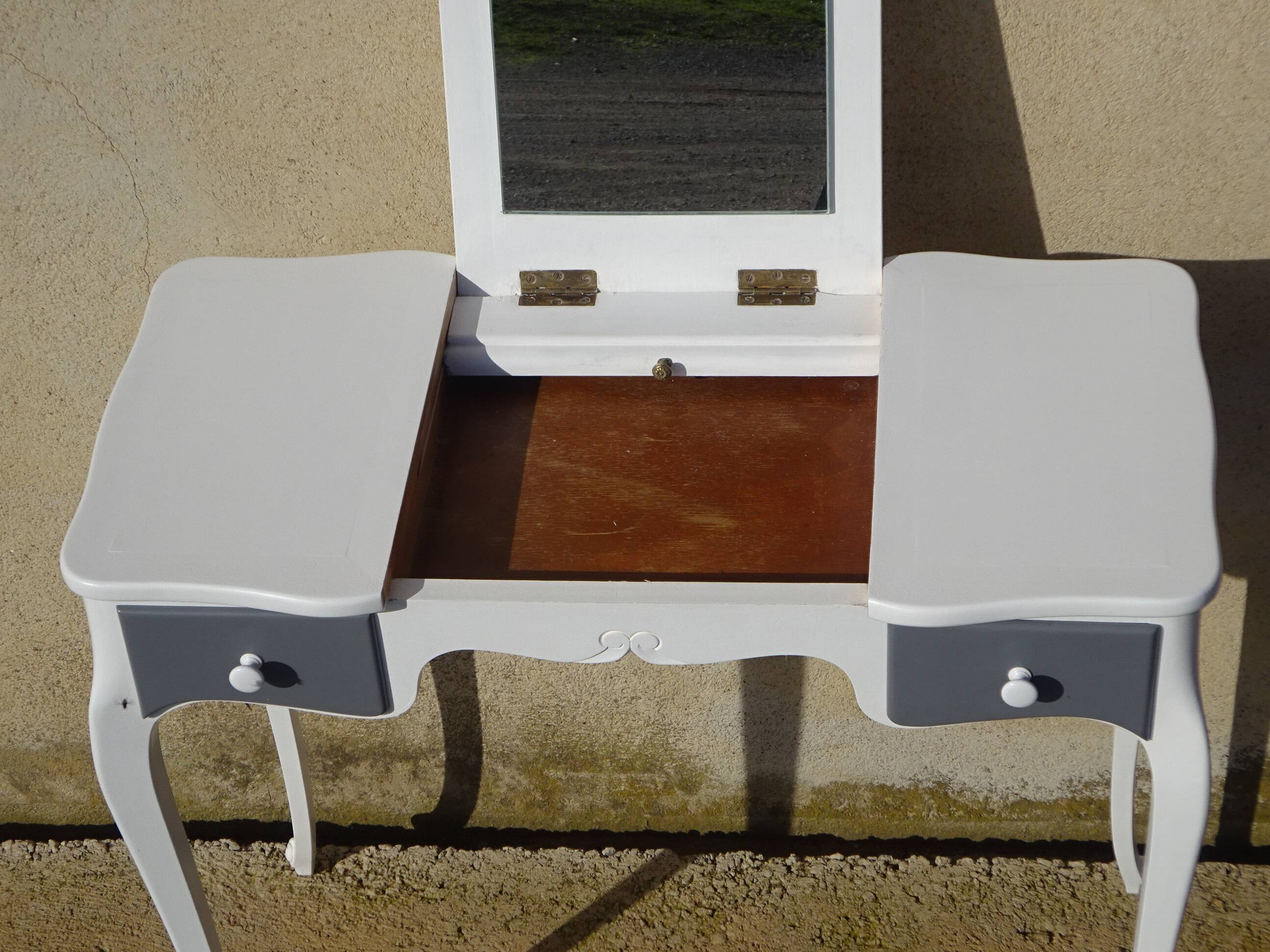 Small white and grey wooden dressing table