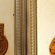 Paravent en bois peint à six panneaux italien du XIXe siècle dans un cadre en bronze doré.