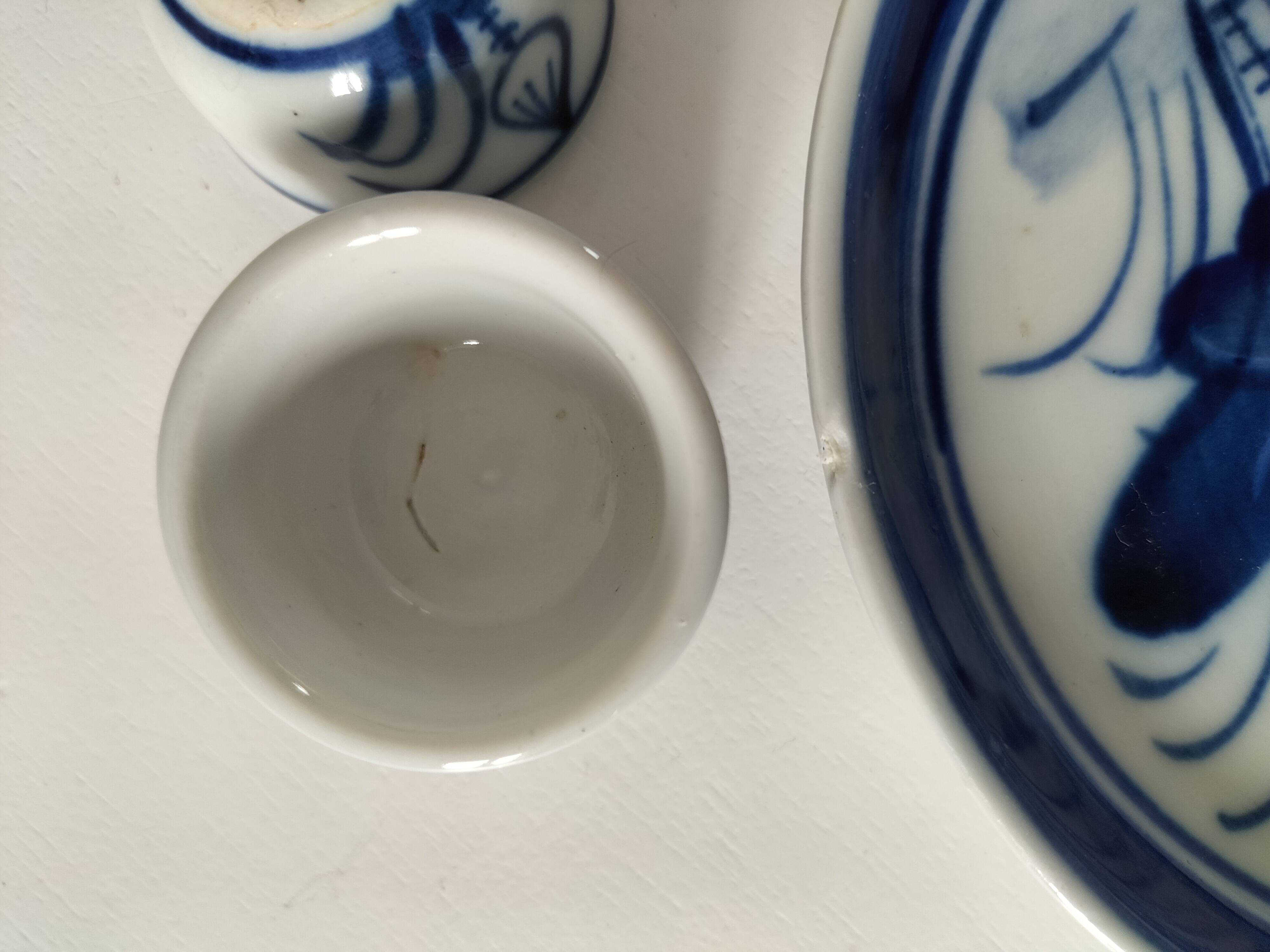 Small blue and white sake set – teapot, 5 cups and tray.