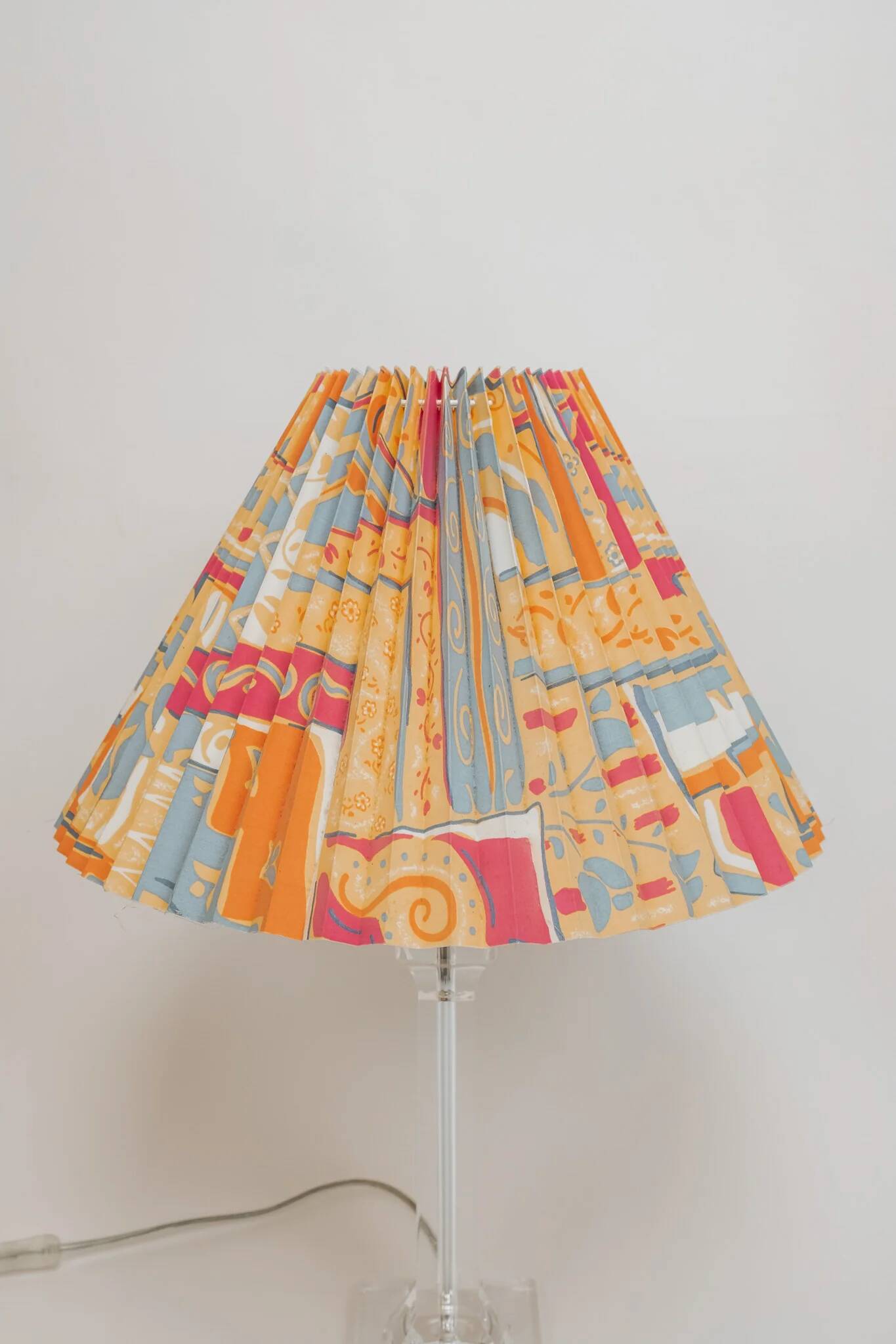 Vintage brass table lamp with plexiglass, 1990s.