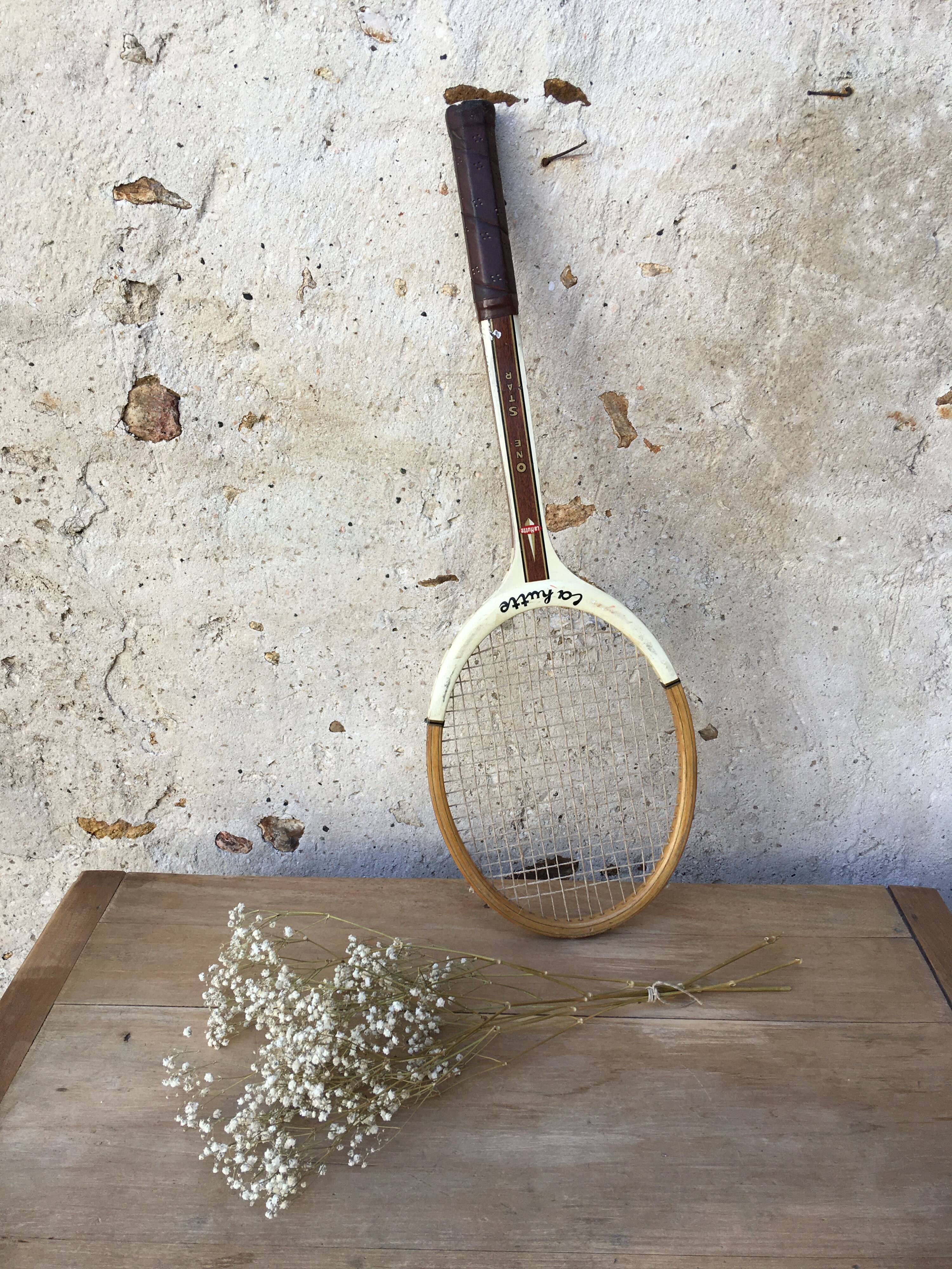 Vintage tennis racket "La Hutte"