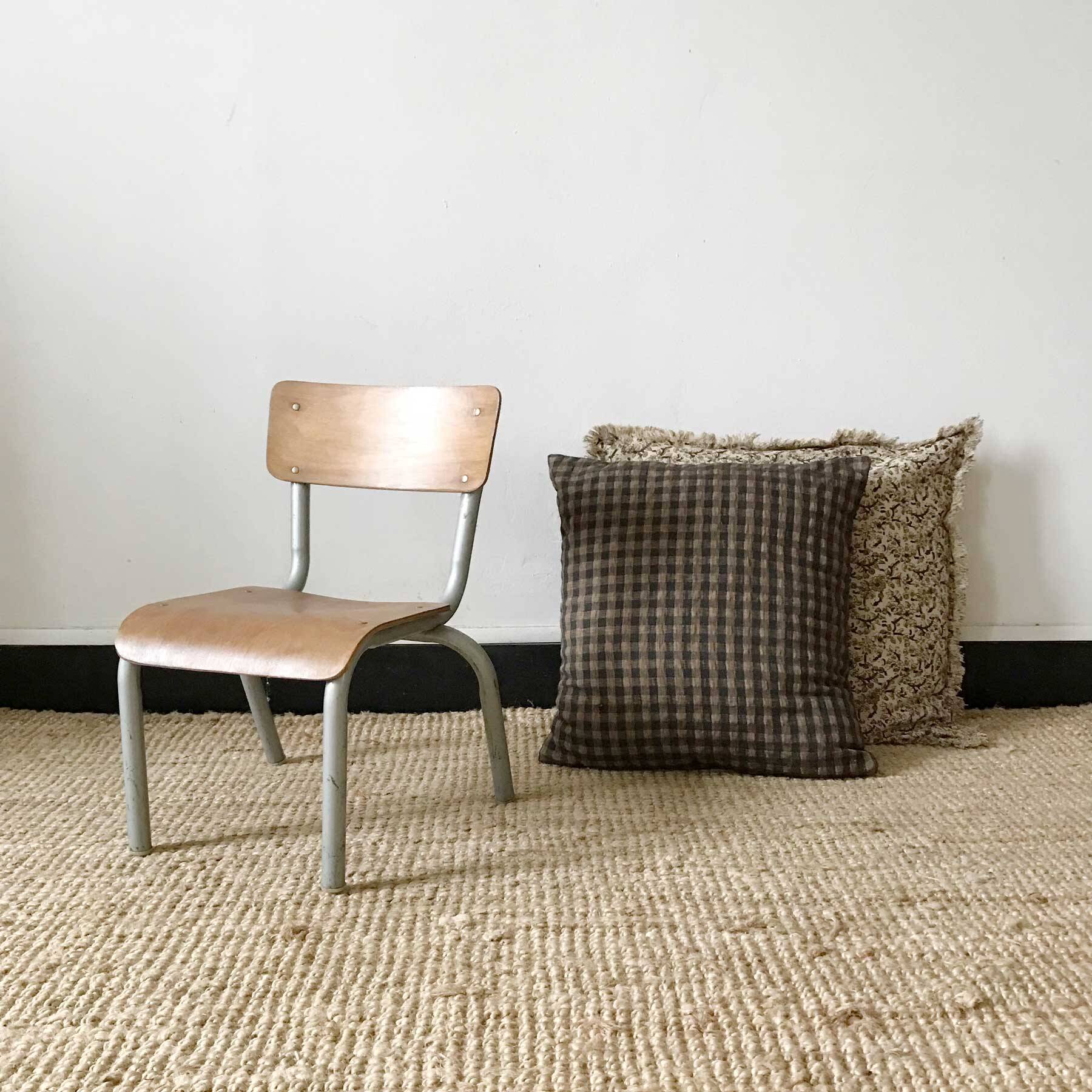 Old school chair in wood and metal