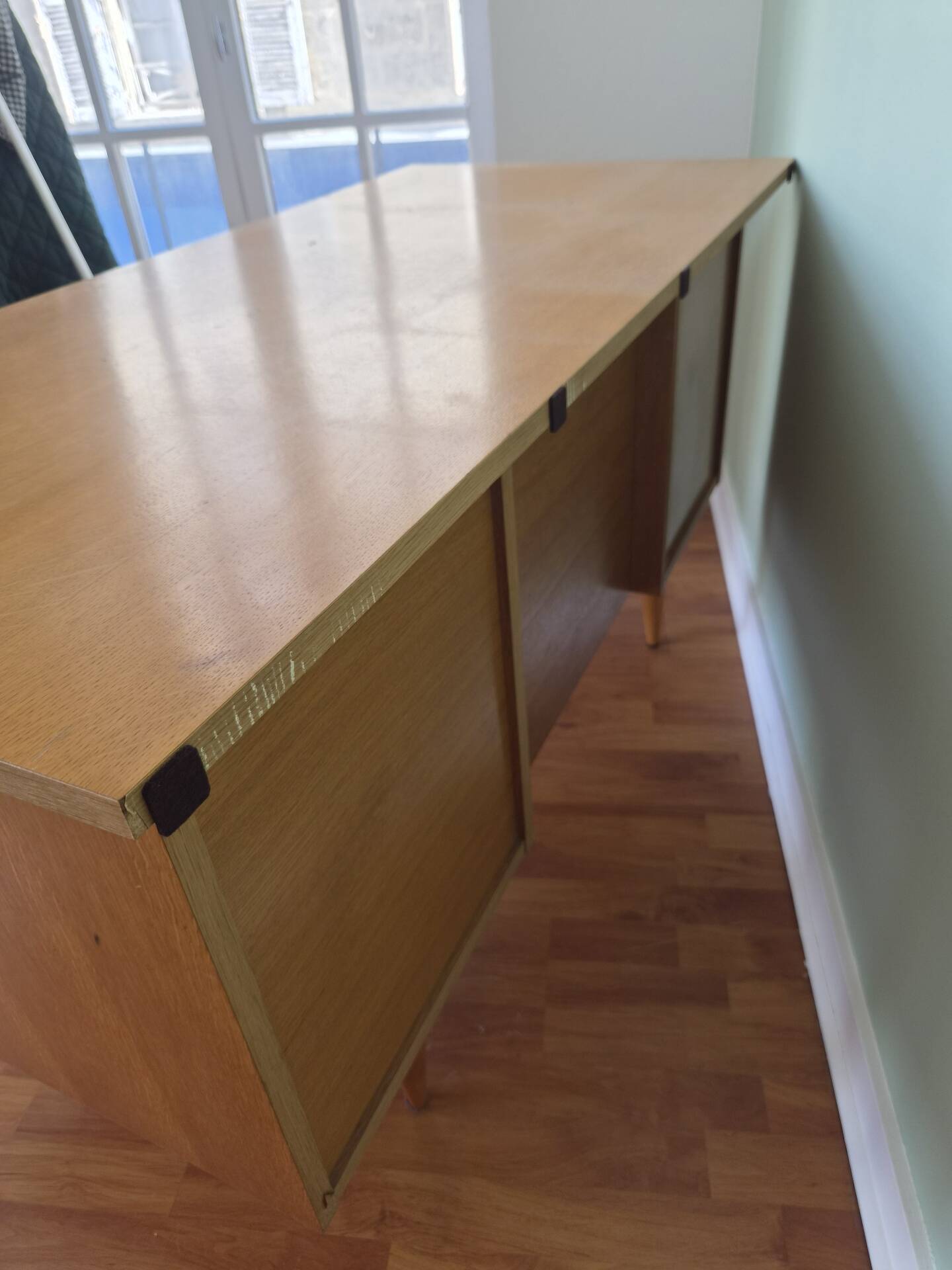 Grand bureau de style scandinave - Vintage