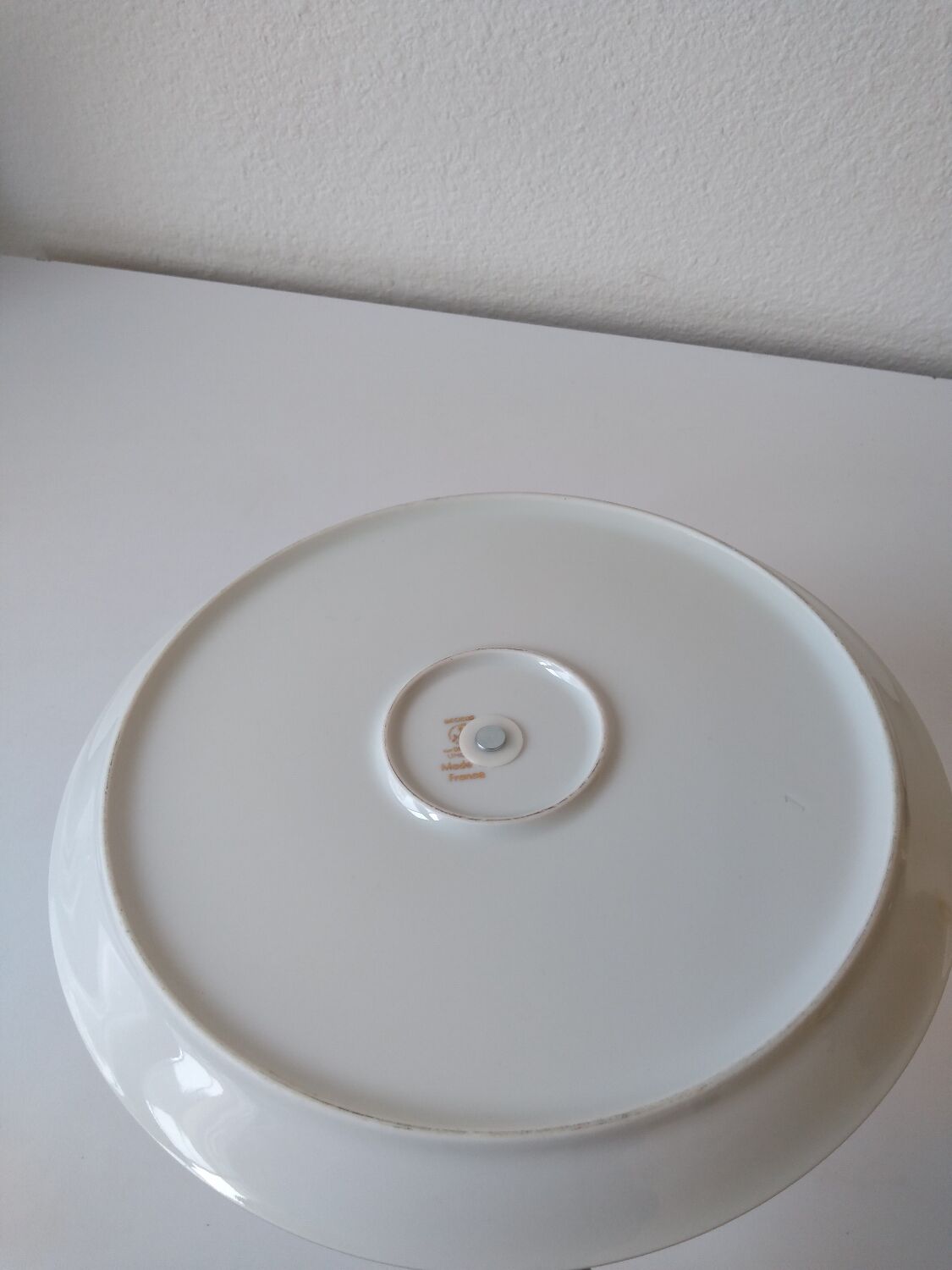 Limoges porcelain cheese service with drawing of regional cheeses and coats of arms 1 tray and 6 plates