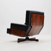 Swivel rosewood model 401 armchair by Menilio Taro for Cinova, 1960s
