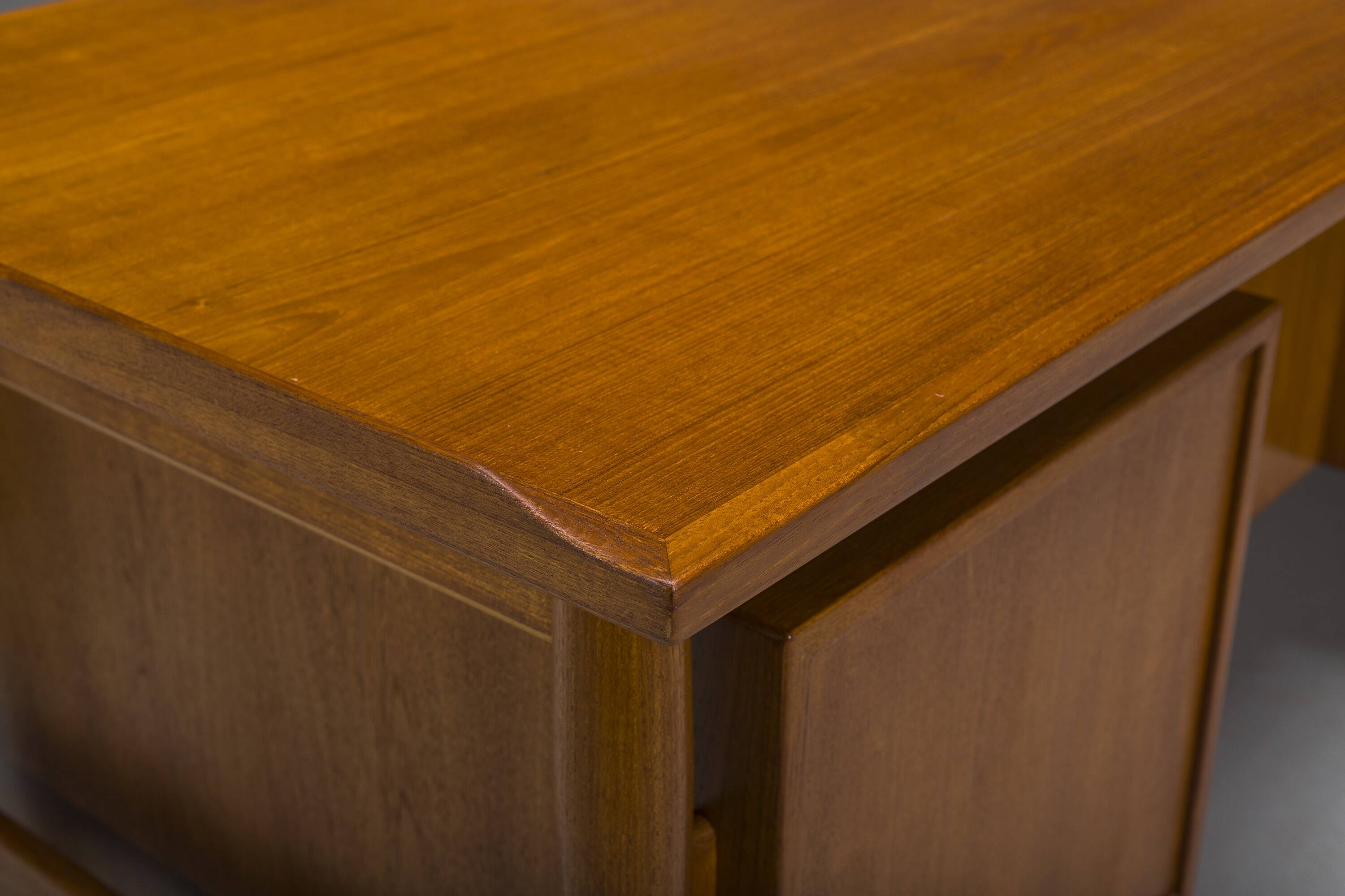 Model 207 Desk in Teak by Arne Vodder for Sibast, 1960s