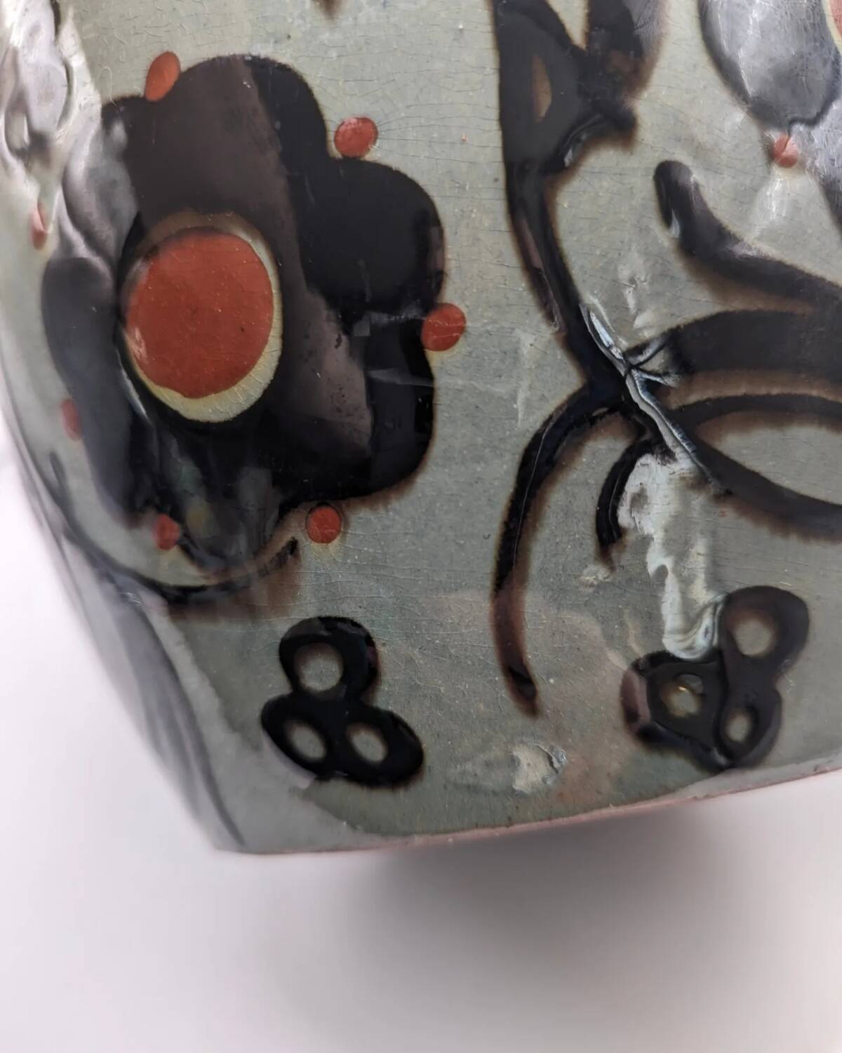 Vase ancien motif floral manufacture Karlsruhe Alfred Kusche