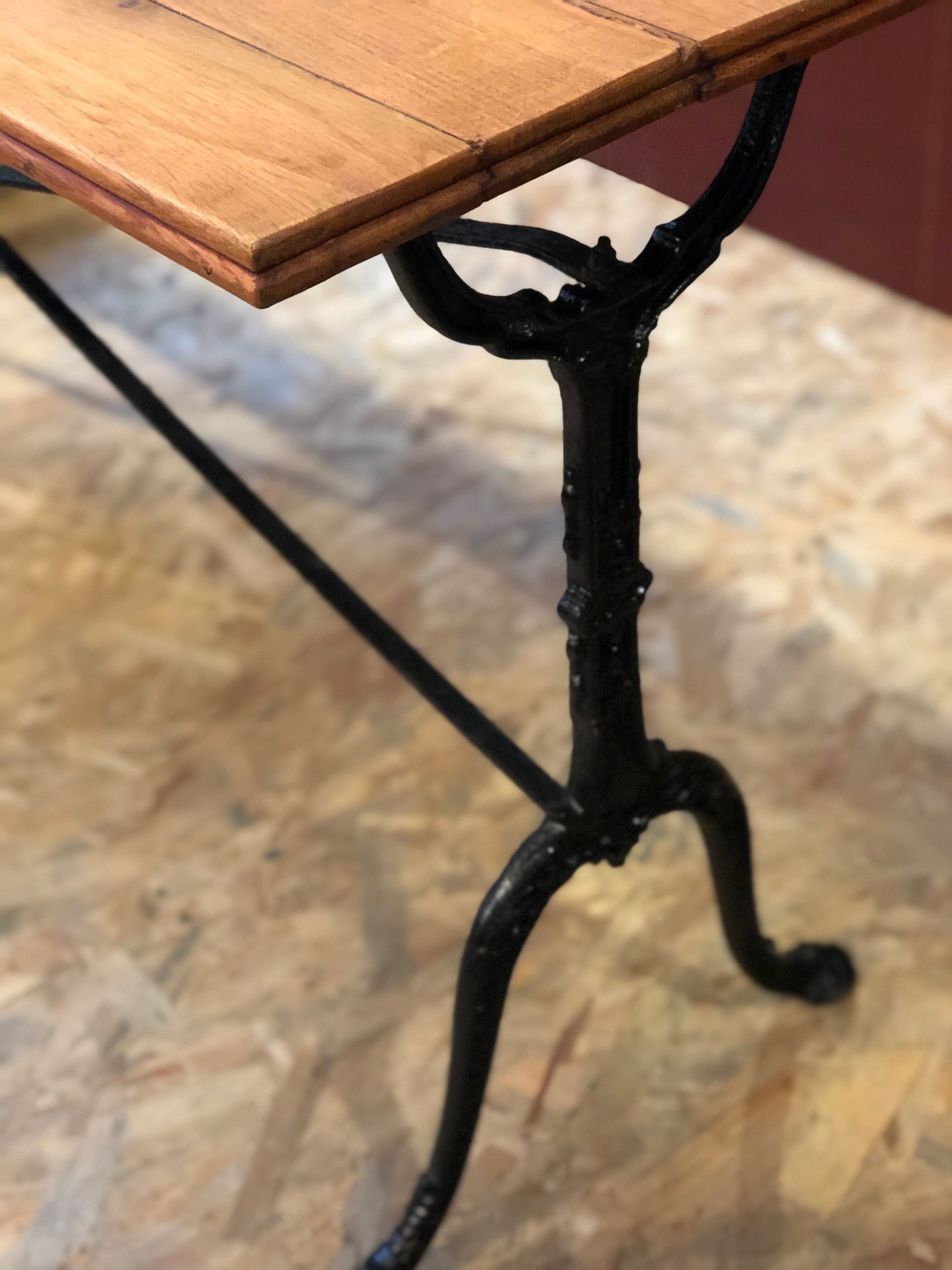 Table de bistrot console