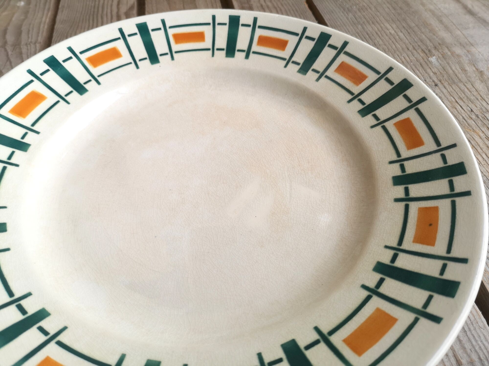 Badonviller ceramics round plate quiberon collection