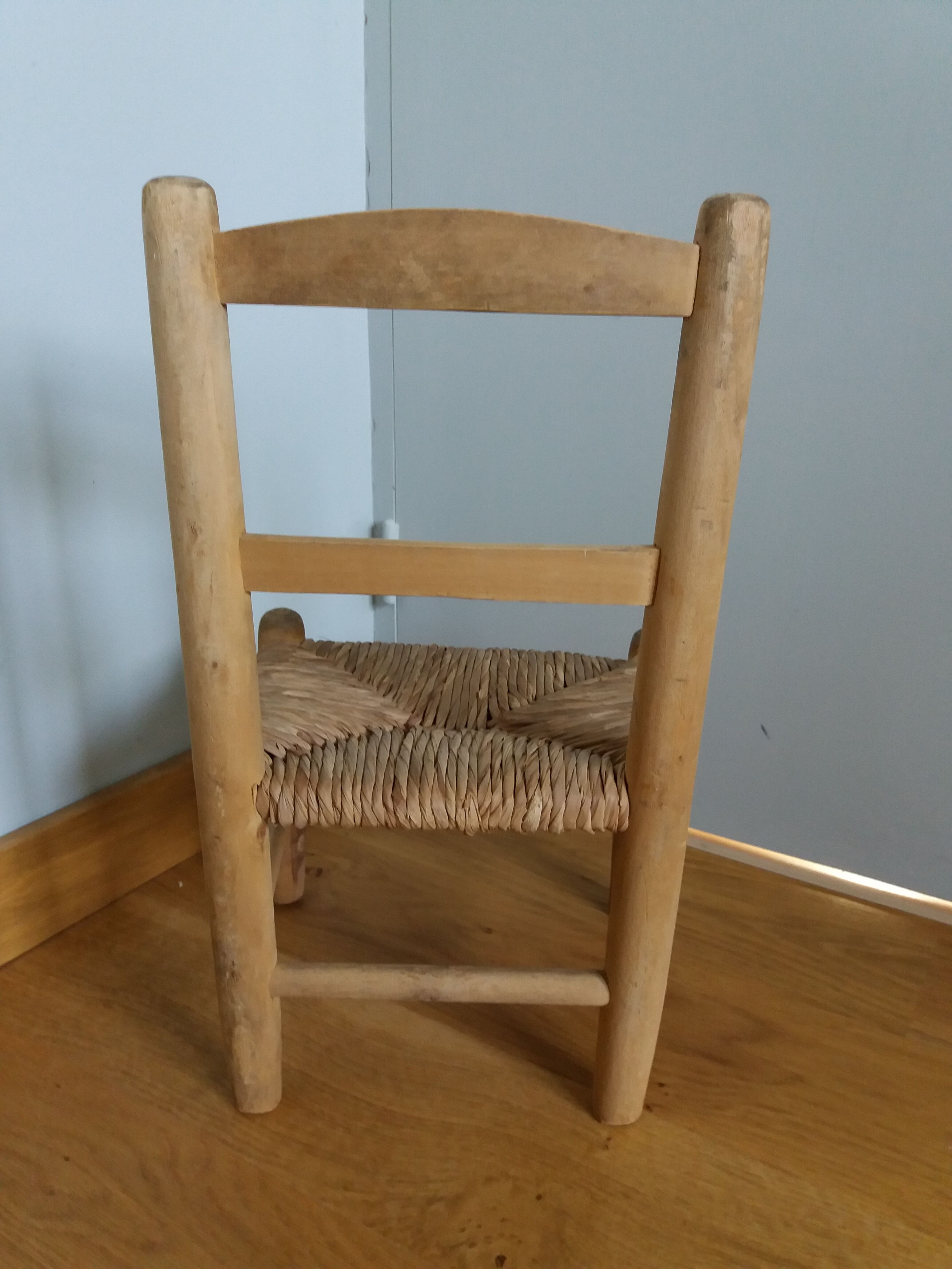 Mulched children's chair