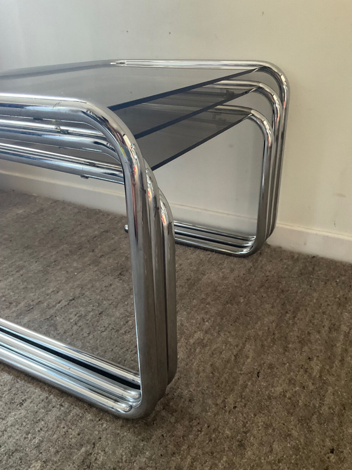 Series of 3 vintage nesting tables from the 60s and 70s