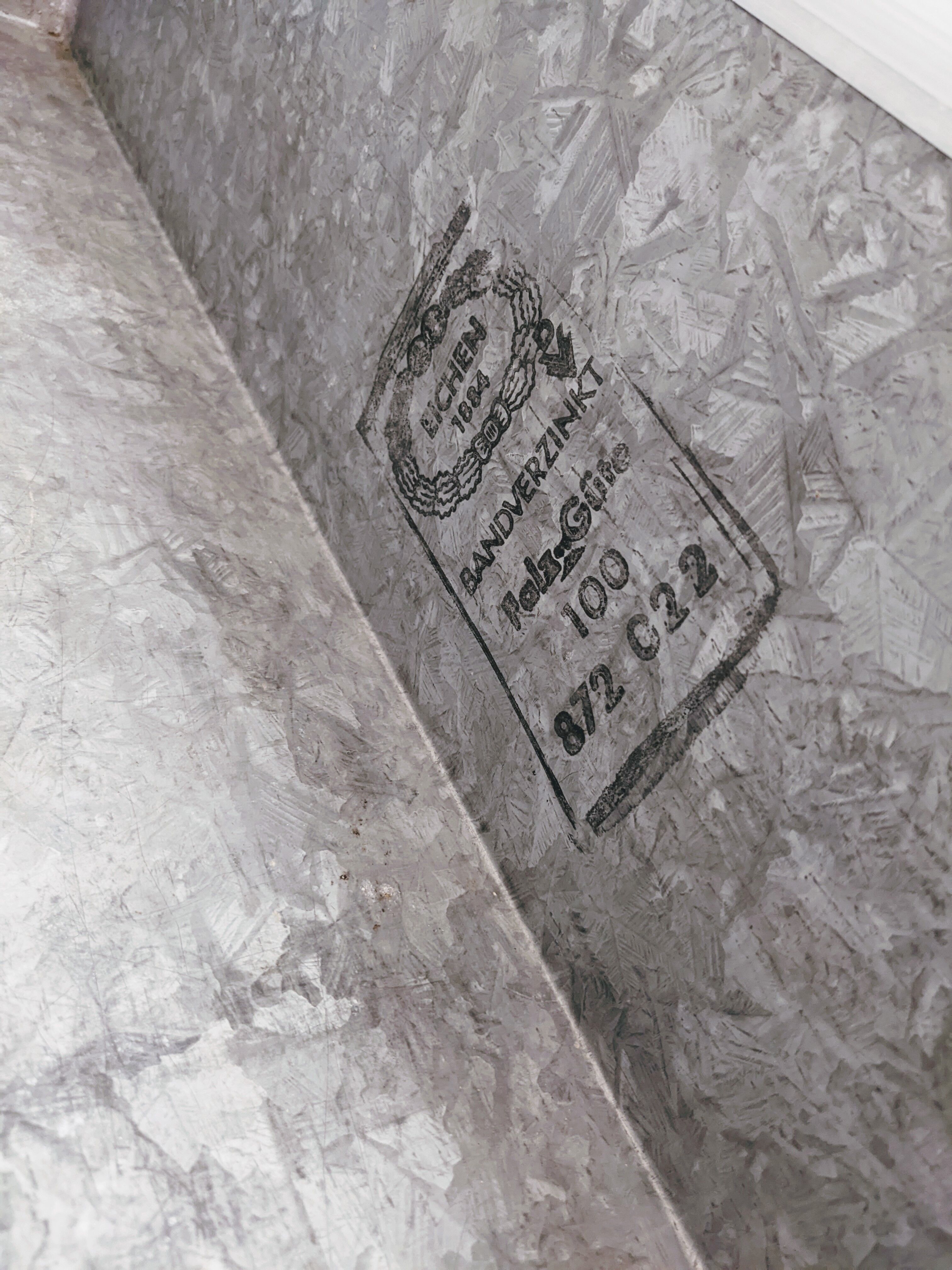 Vinyl furniture / plant / industrial style in teak