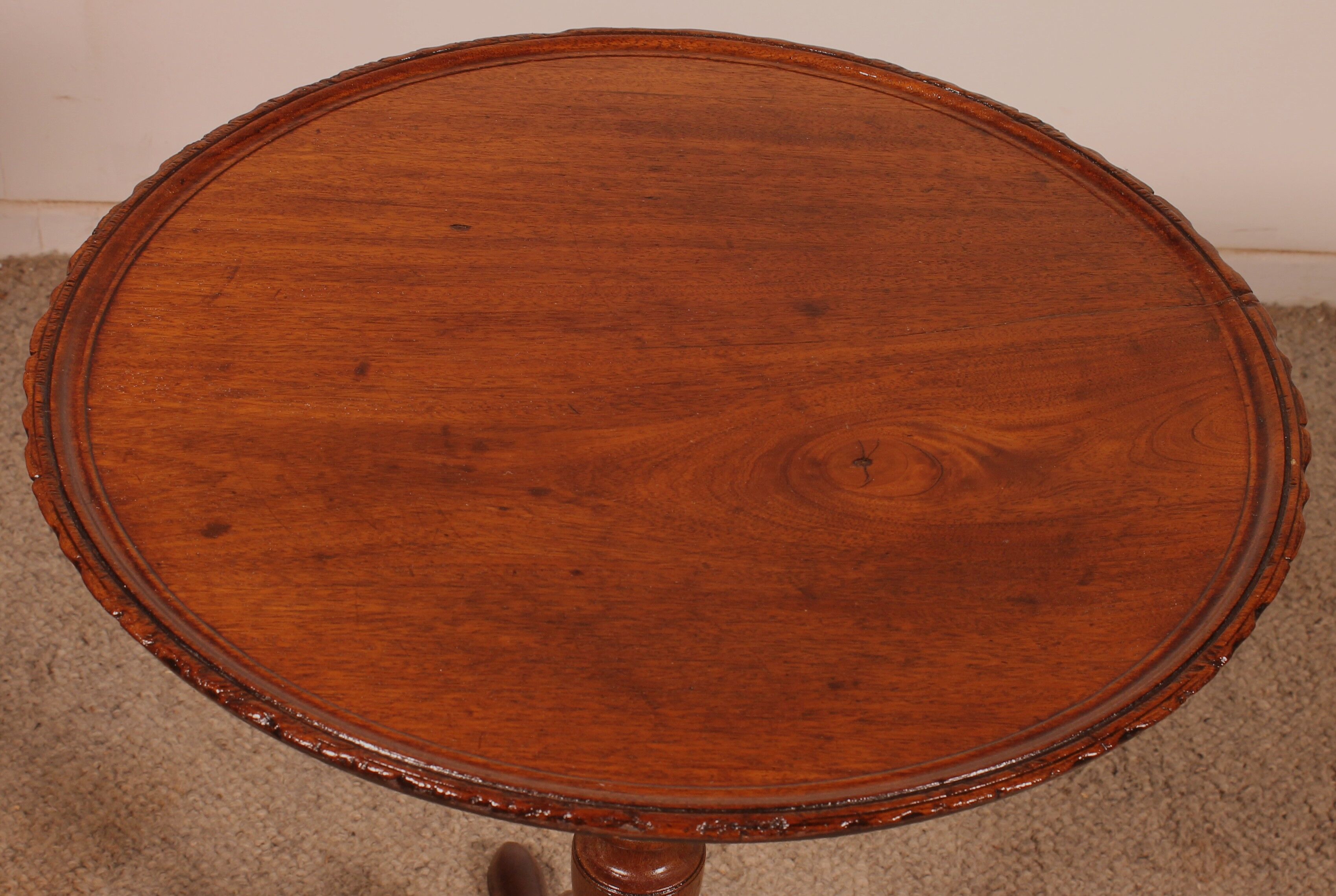 Guéridon dit tea table en acajou -18° siècle