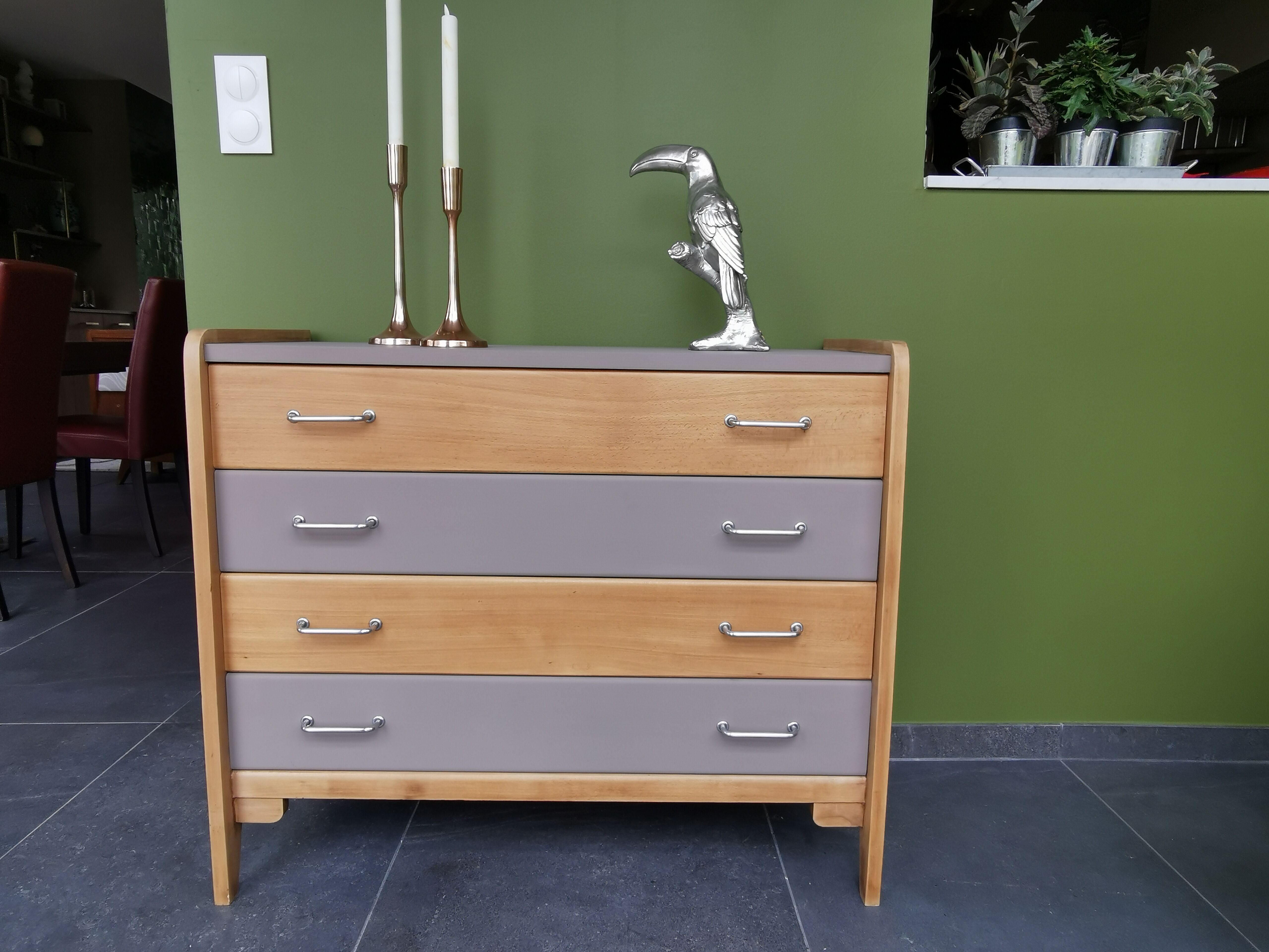 Vintage dresser redesigned 4 drawers
