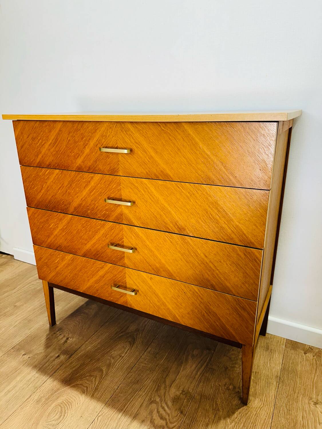 60s chest of drawers