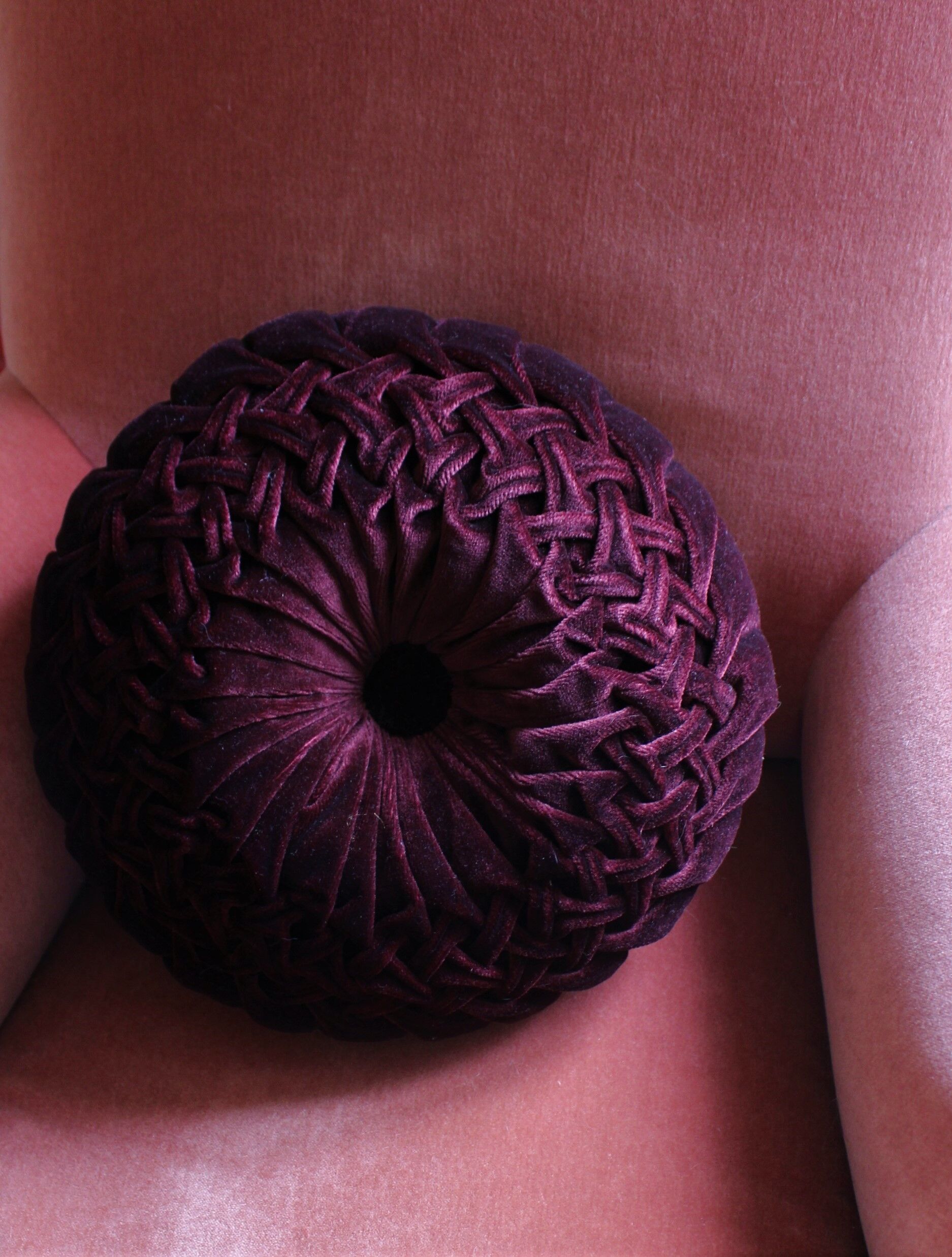 Round cushion velvet rosette burgundy vintage