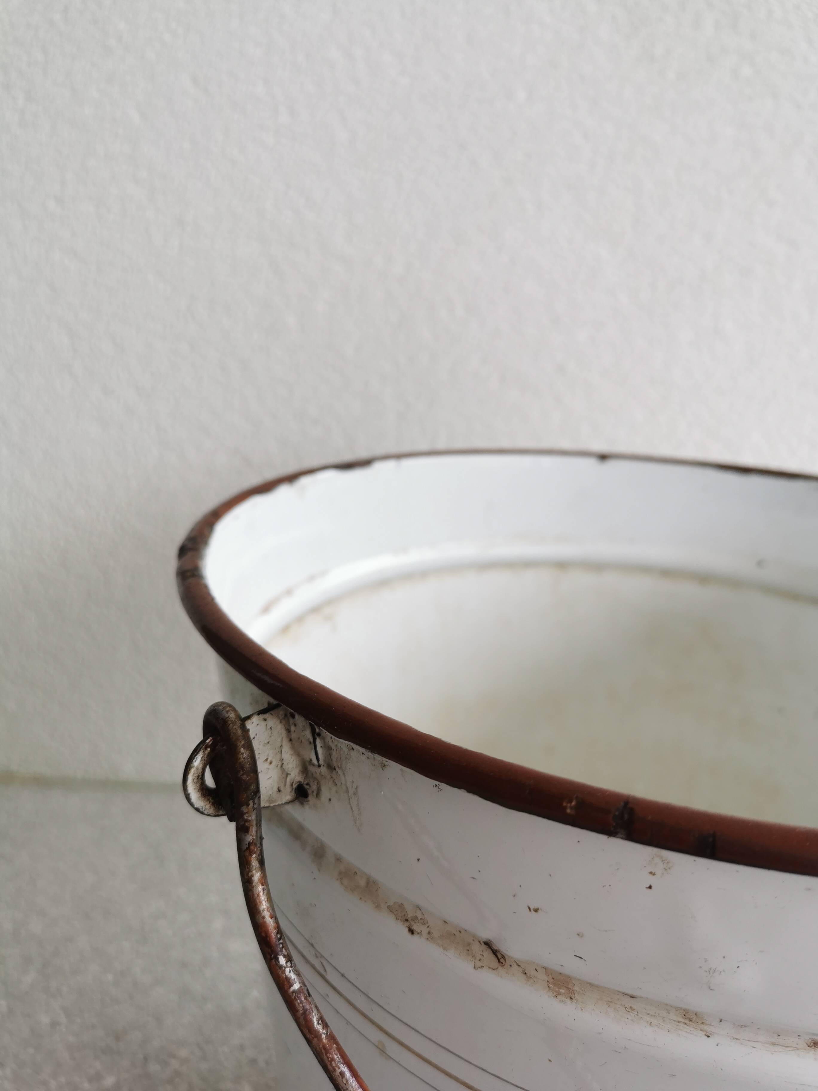 Set of 4 Vintage White Enamel Bucket Planter: 1970s EMO Celje Yugoslavia